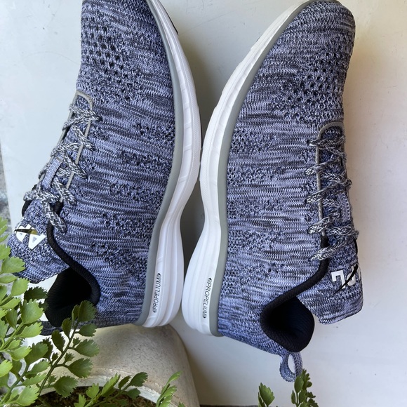 APL🔴TechLoom Pro Trainer women’s Athletic Running shoes 8 like new - Picture 13 of 15